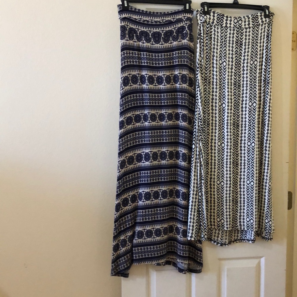 2 Long skirts